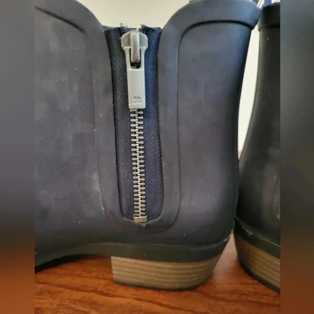 Lucky Brand Blue with Black Trim Basel H2O Rubber Stacked Heel Rain Booties(10)